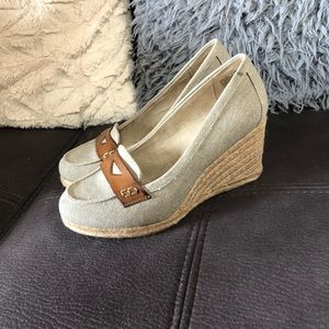 NWOT G.H. BASS & CO. Grey Espadrille Wedges S7.5
